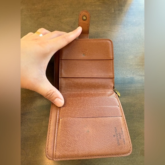 Louis Vuitton Authentic Compact Zip Bifold Monogram Wallet - Picture 14 of 16